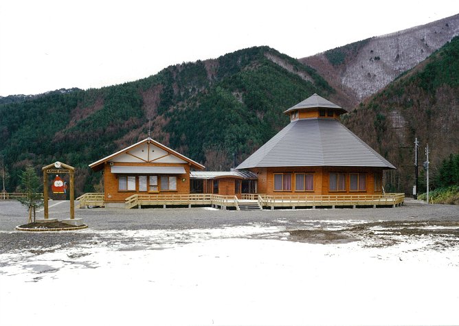 朝日村プライムスキー場「カルテットホール」　新築　【商業施設】